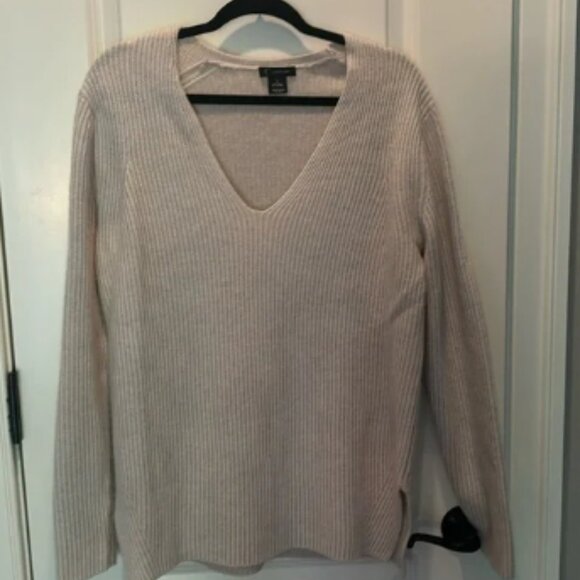 C by Bloomingdale’s cashmere blend sweater - Picture 1 of 5
